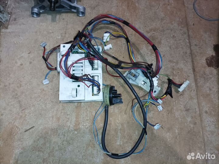 Стиральная машина indesit wisl104 запчасти бу