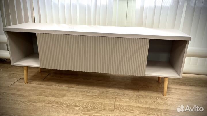 Тумба под телевизор