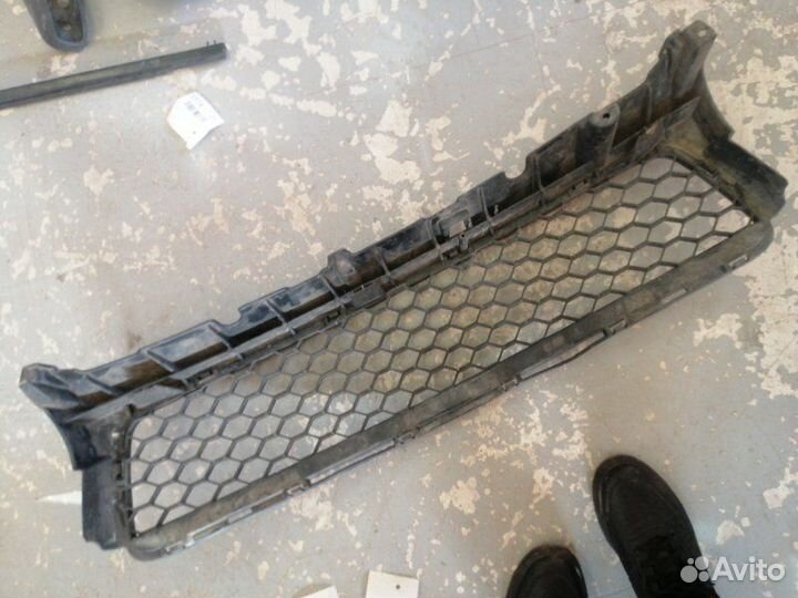 Решетка в бампер Mazda 3 BK Z6 2006