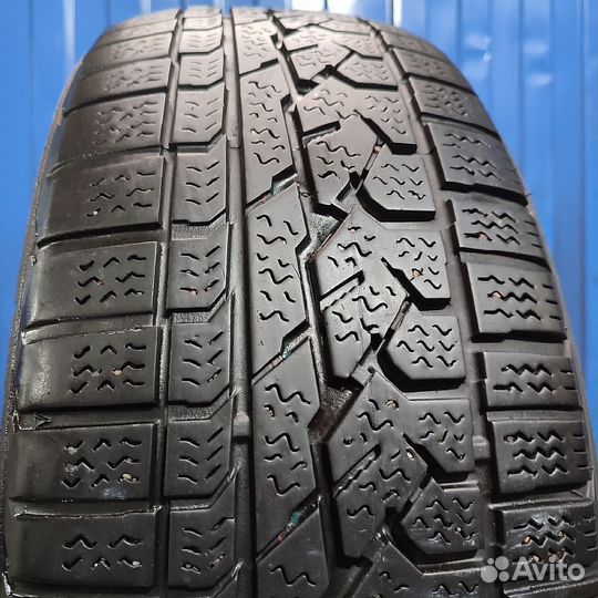 Kumho I'Zen RV Asymmetric 225/65 R17