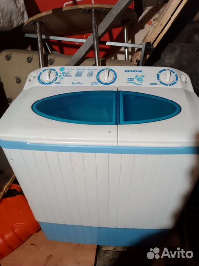 Две стиральные машинки