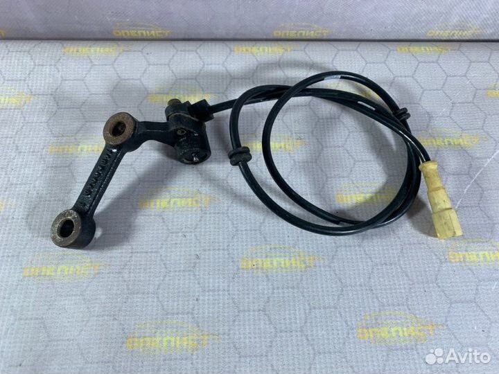 Датчик абс задний правый Opel Calibra