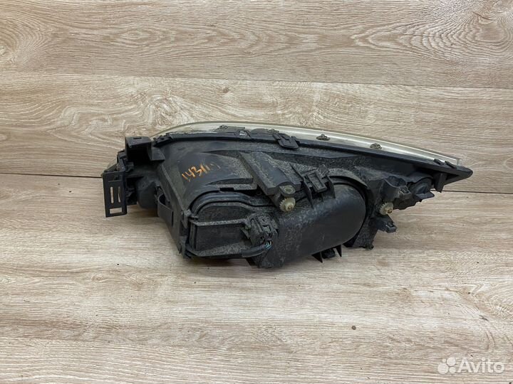 Фара передняя правая Ford Mondeo 3 143119