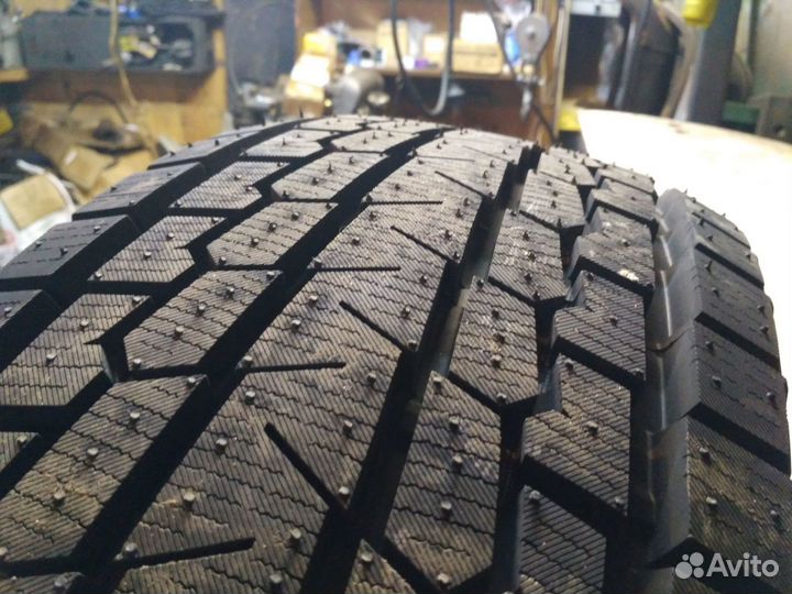 Yokohama Ice Guard G075 285/35 R22 106Q