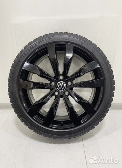 Новые Volkswagen T-Roc R-line, Michelin 225/40 R19