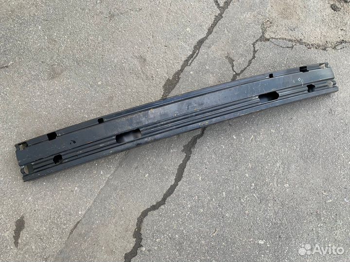 Усилитель заднего бампера X-trail T32