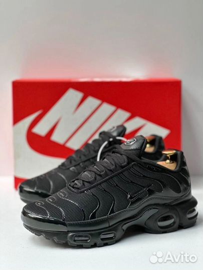 Кроссовки Nike air max tn plus black 42