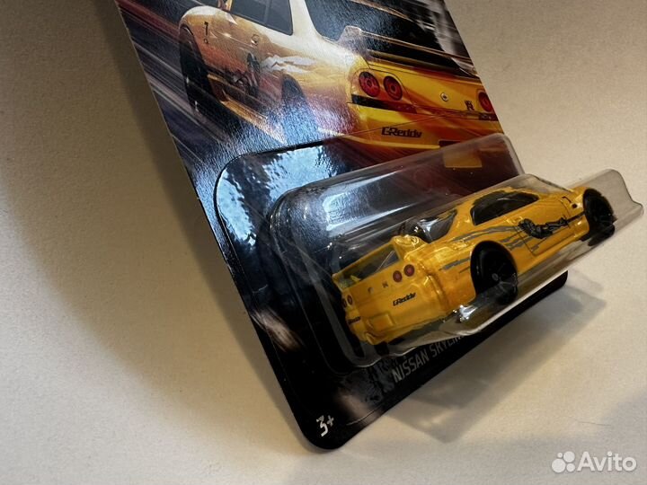 Hot Wheels Nissan Skyline GT-R bcnr 33