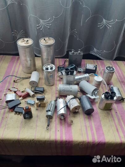 Продаются конденсаторы