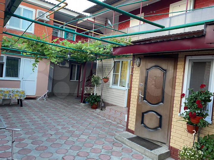 Комната 16 м² в 1-к., 1/2 эт.