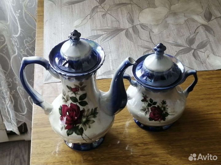 Чайник и сахарница керамические