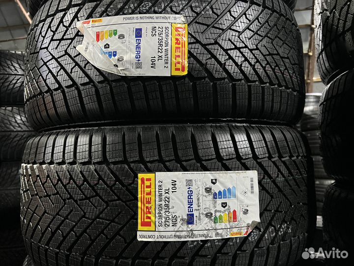 Pirelli Scorpion Winter 2 275/35 R22 и 315/30 R22 102V