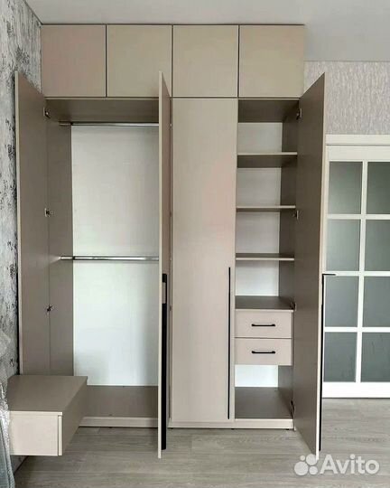 Шкаф распашной створчатый