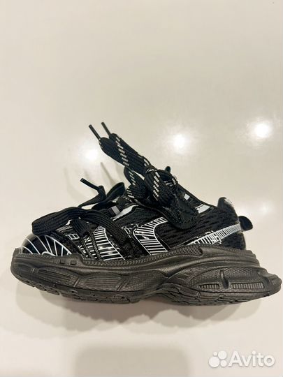 Кроссовки детские новые 24 размер