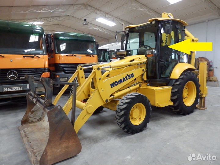 Стекло дверное левое для Komatsu WB93R-5 / WB97R-5