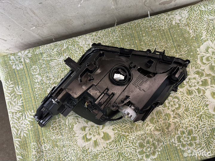 Lexus NX Фара Правая full LED