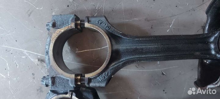 Поршень Шатун на Mercedes m119