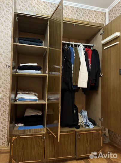 Шкаф распашной