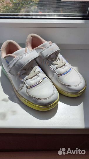 Кроссовки для девочки