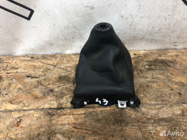 Кожух ручки кпп Kia Optima 3 До Рестайл