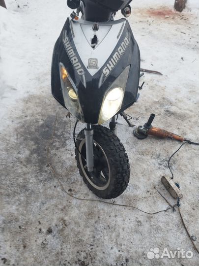 Скутер 150 куб