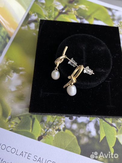 Серьги с жемчугом (бижутерия)