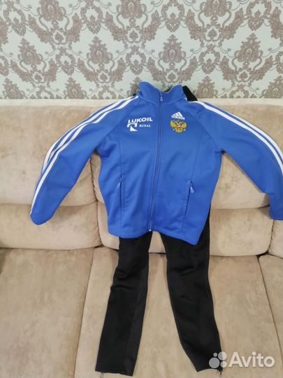 Лыжный разминочный костюм