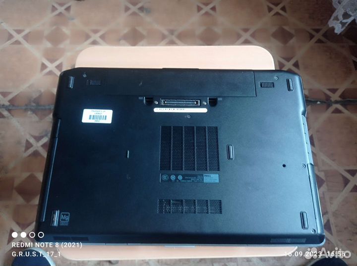 Продам ноутбук dell в хорошем состояний