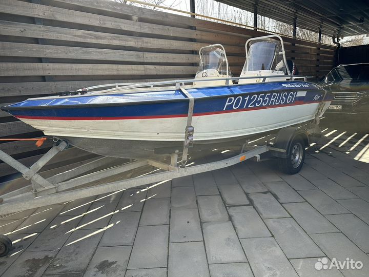 Катер моторный