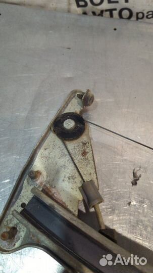 Стеклоподьемник задний правый Toyota Vista SV35