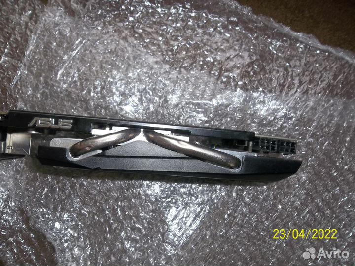 Asus AMD radeon HD 6850 gddr5 256BIT 1GB