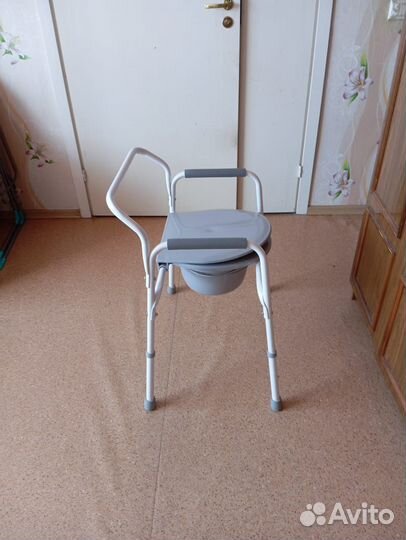 Санитарный стул туалет новый