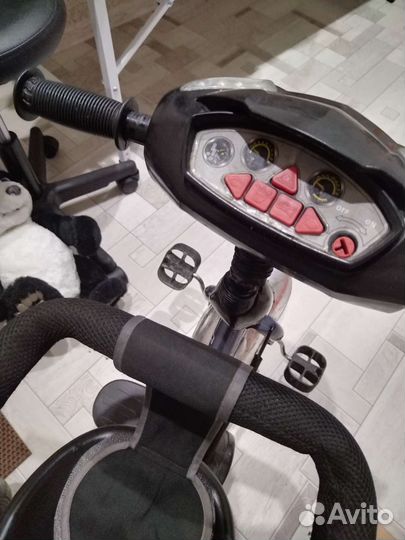 Трехколесный велосипед