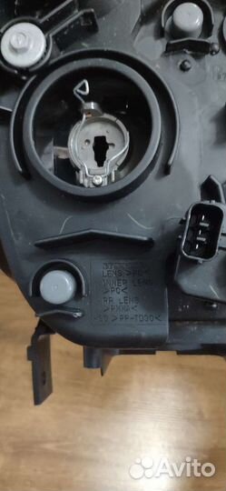 Фара Honda CR-V 2