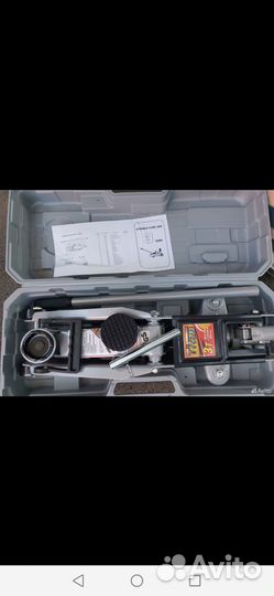 Домкрат подкатной 3т