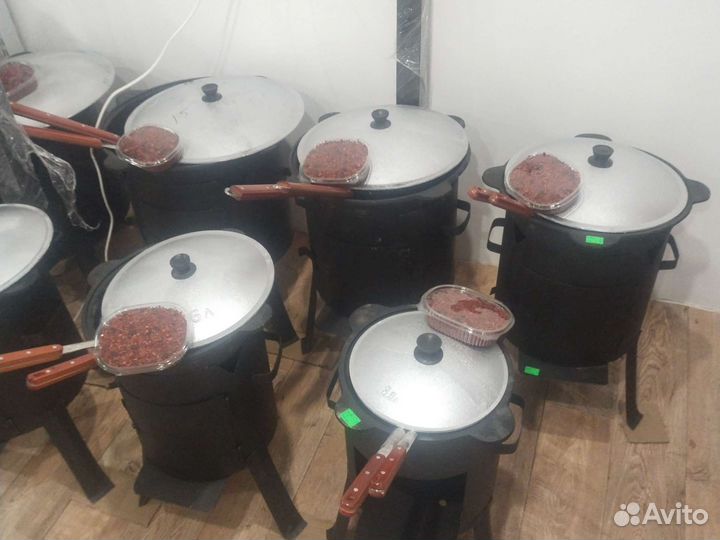 Казан чугунный с печкой новые