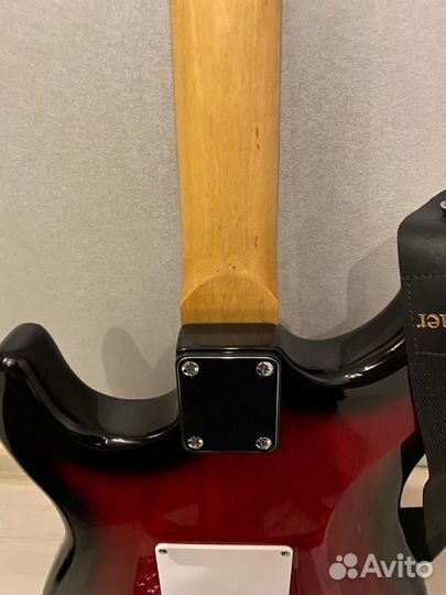 Электрогитара