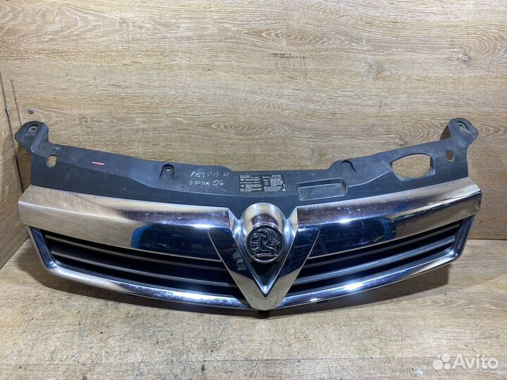 Решетка радиатора Opel Astra H рест Арт. 130340