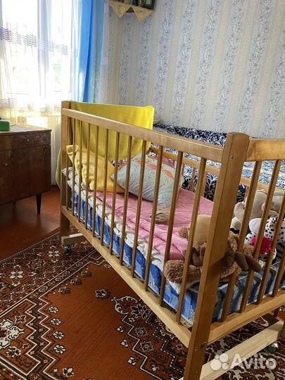 Б/у кроватка с матрасом