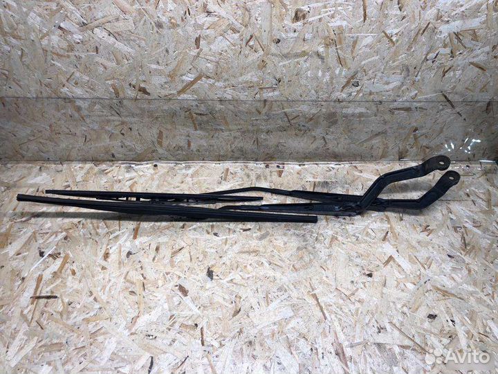 Поводок дворника Nissan Almera N16