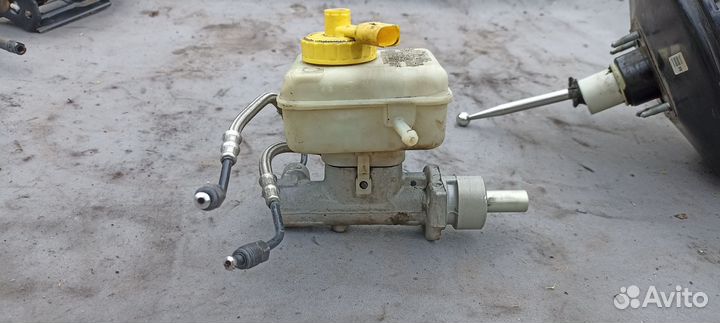 Главный тормозной Гольф 4