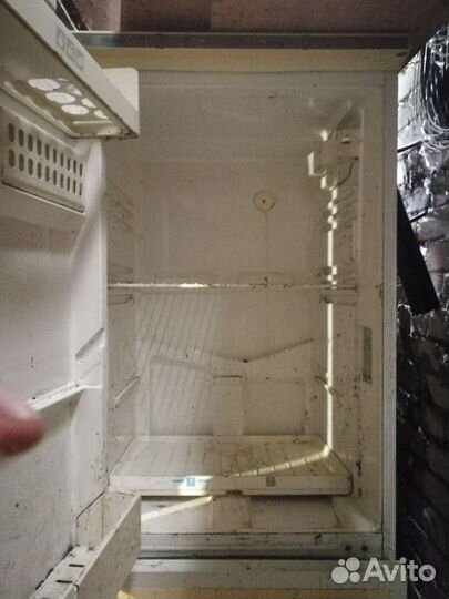 Холодильник stinol