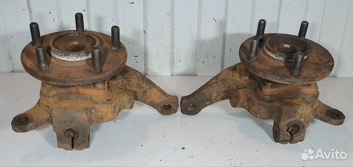 Кулак поворотный передний Mitsubishi Galant 8 USA