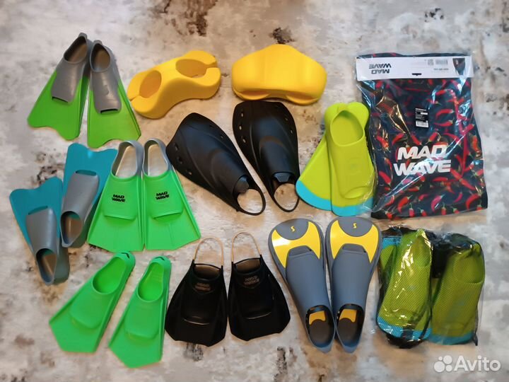 Инвентарь для плавания,лопатки,очки, гидрокостюмы