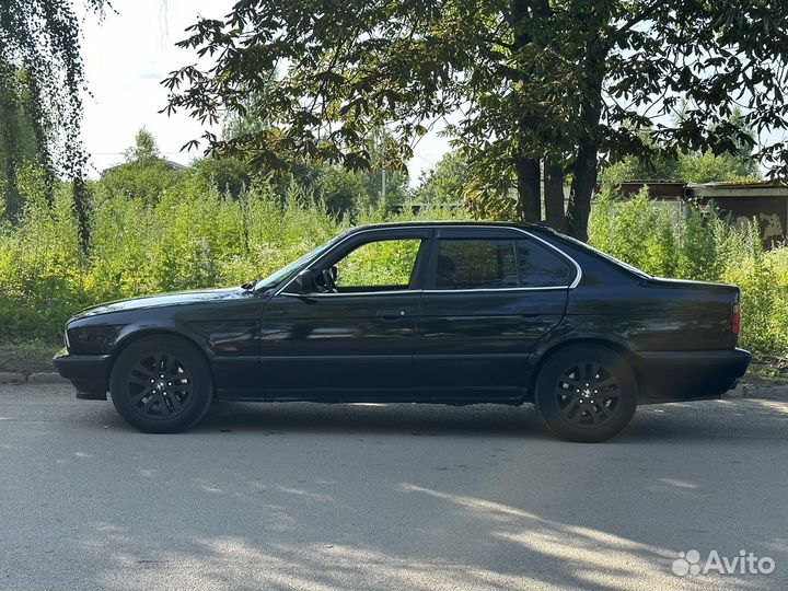 BMW 5 серия 2.0 AT, 1995, битый, 305 000 км