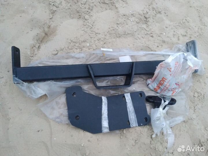 Тягово-сцепное устройство