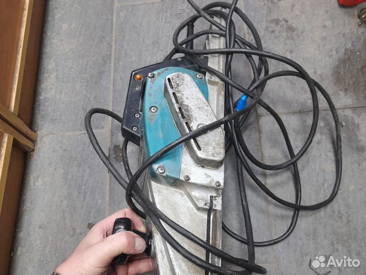 Рубанок makita 1806 B