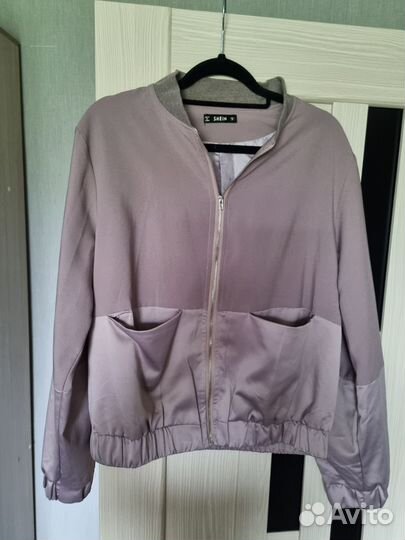 Ветровка женская