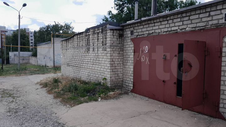 Гараж, > 30 м²