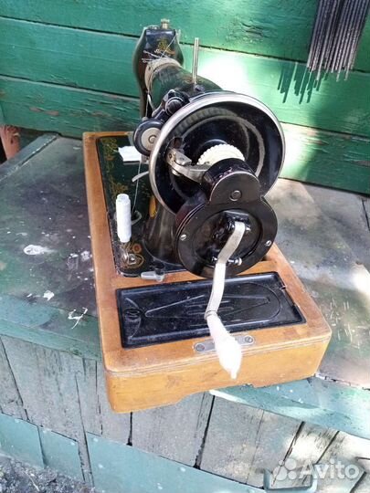 Швейная ручная машинка 2М